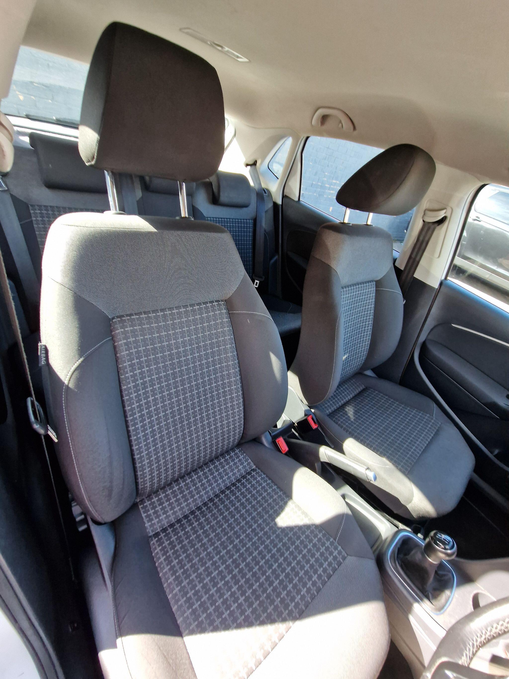 Volkswagen Polo - Image 28