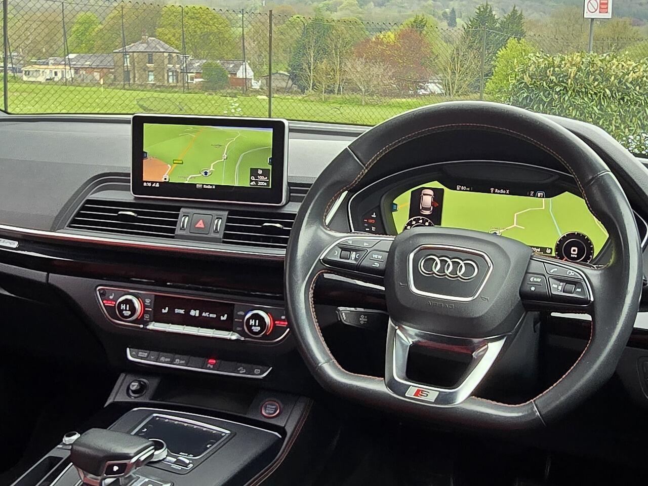 Audi SQ5 - Image 9