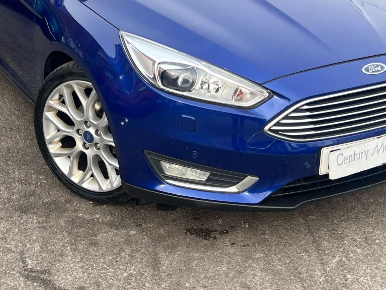 Ford Focus - Image 8