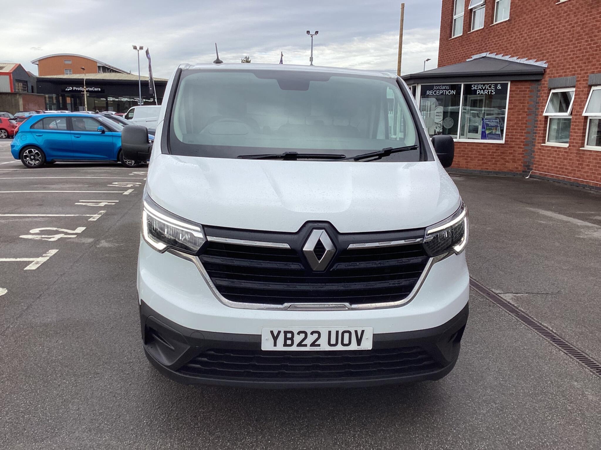 Renault Trafic - Image 2