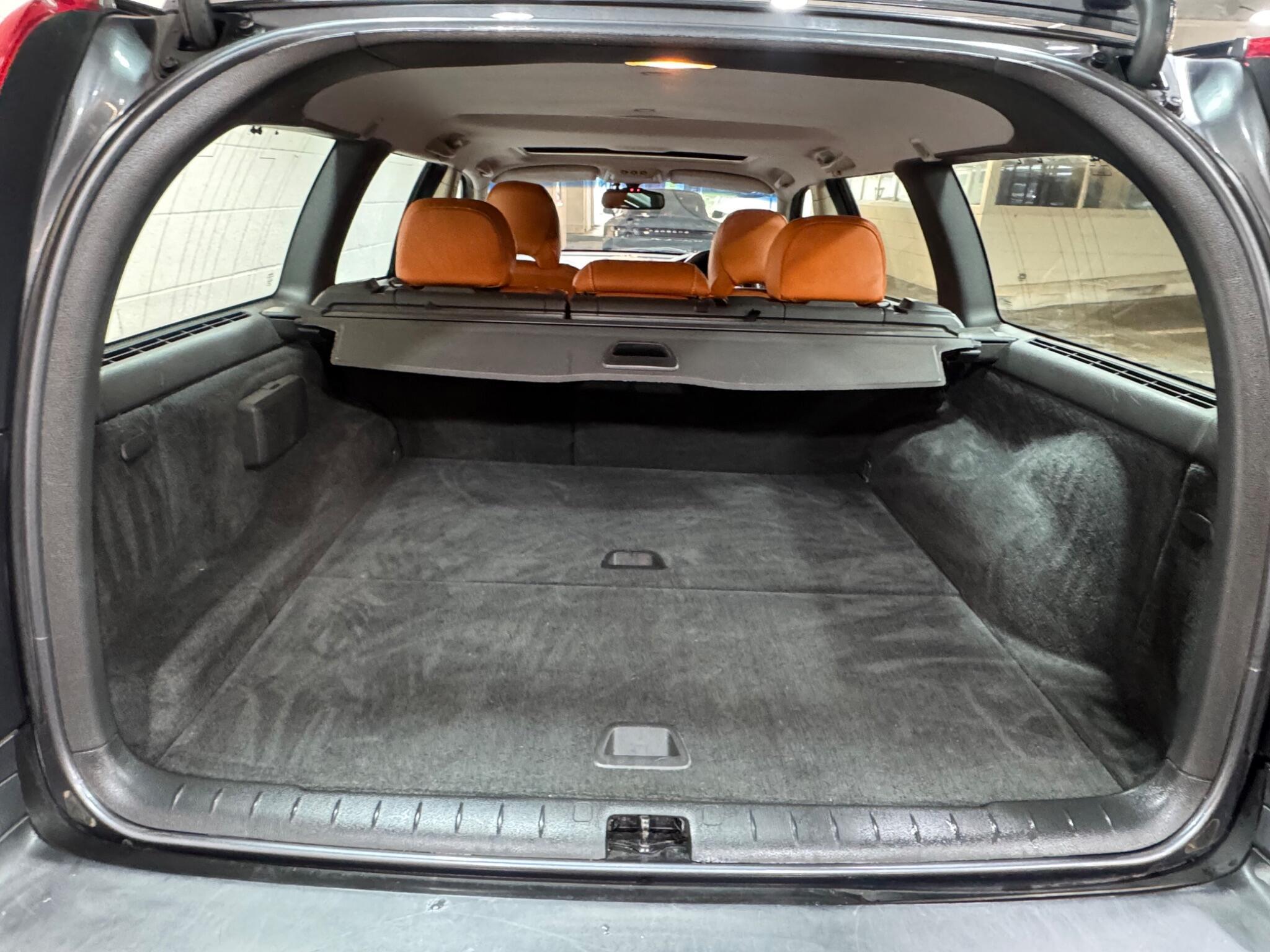 Volvo V70 - Image 11