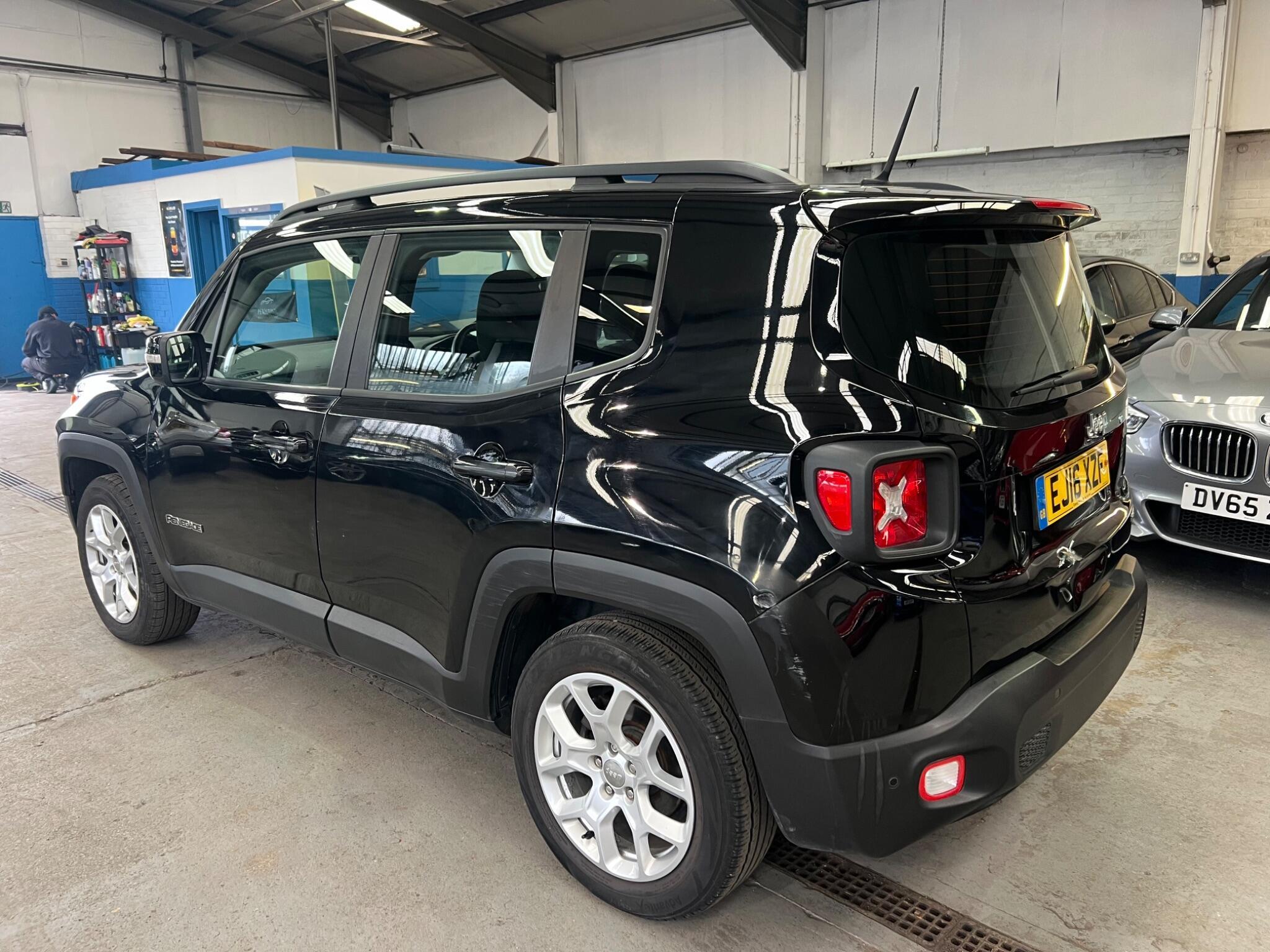 Jeep Renegade - Image 4