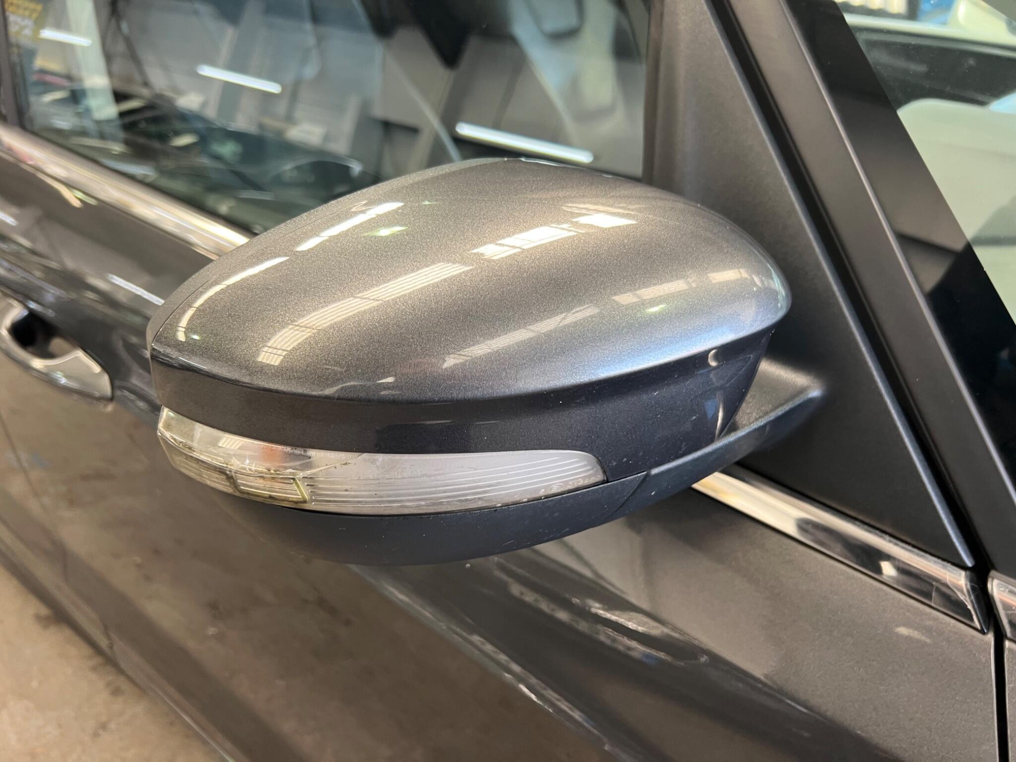 Ford S-MAX - Image 28