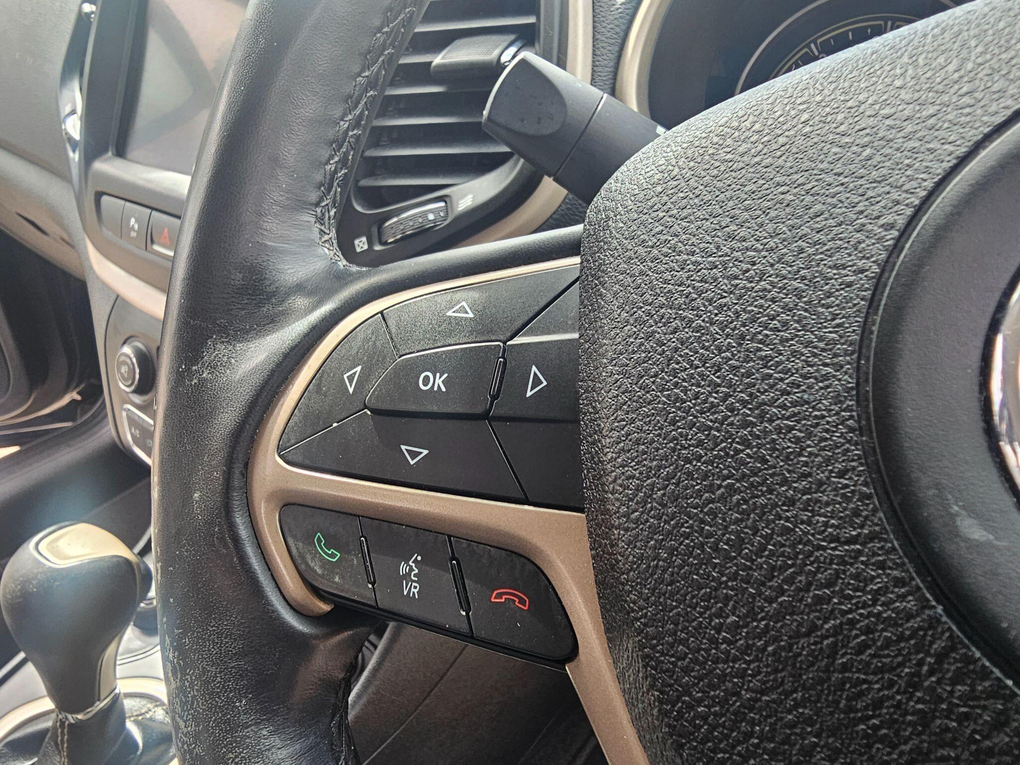 Jeep Cherokee - Image 18