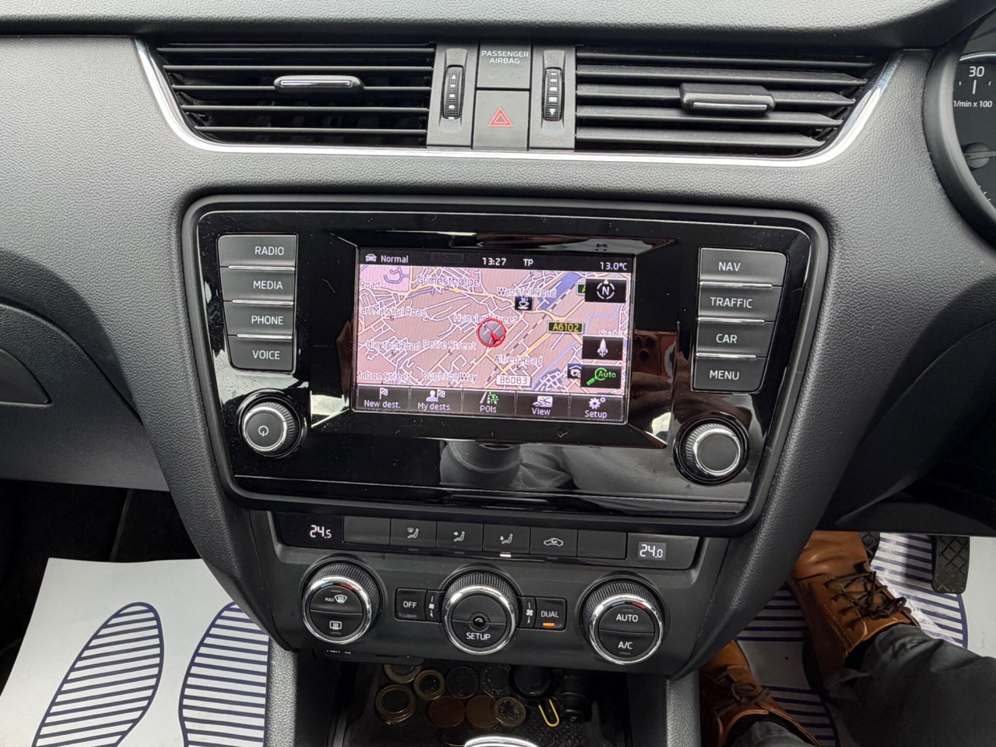 Skoda Octavia - Image 23