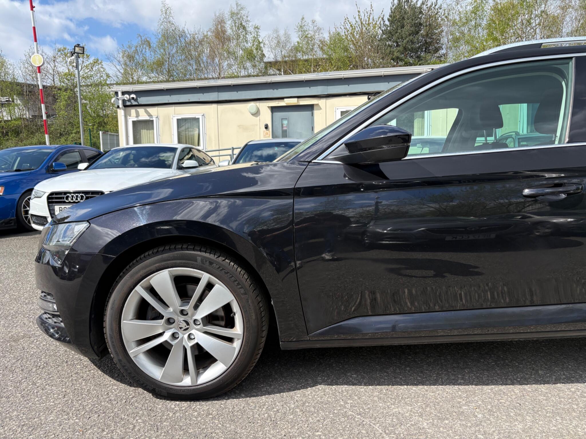 Skoda Superb - Image 10