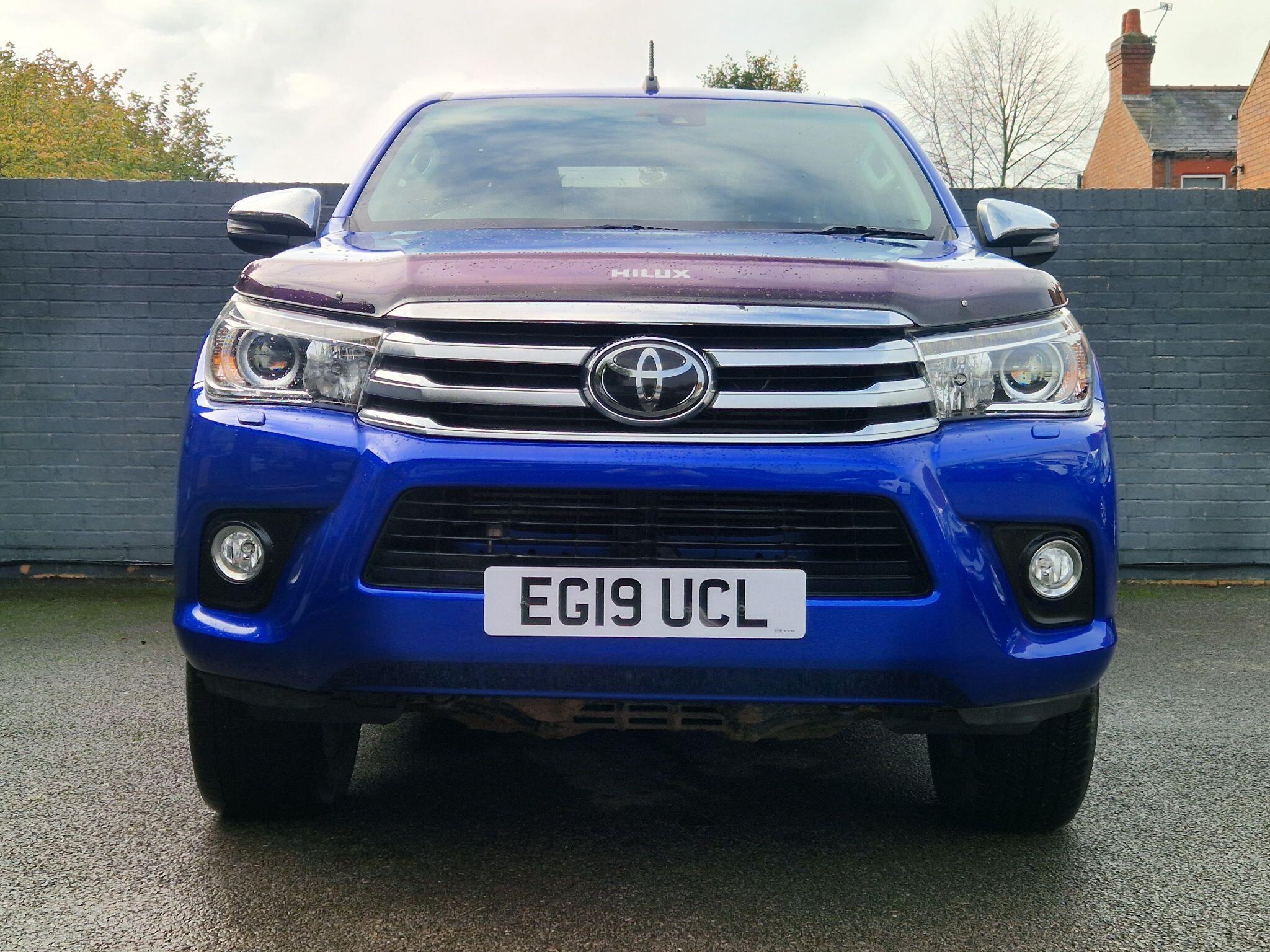 Toyota Hilux - Image 16