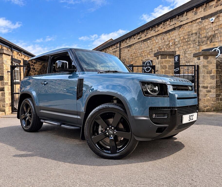 Land Rover Defender 90