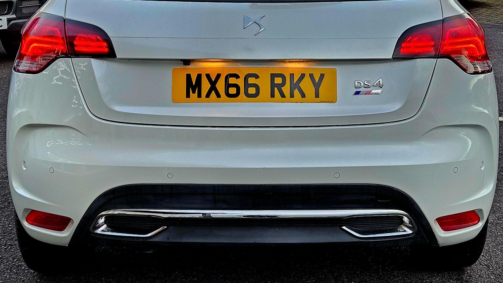 DS AUTOMOBILES DS 4 - Image 13