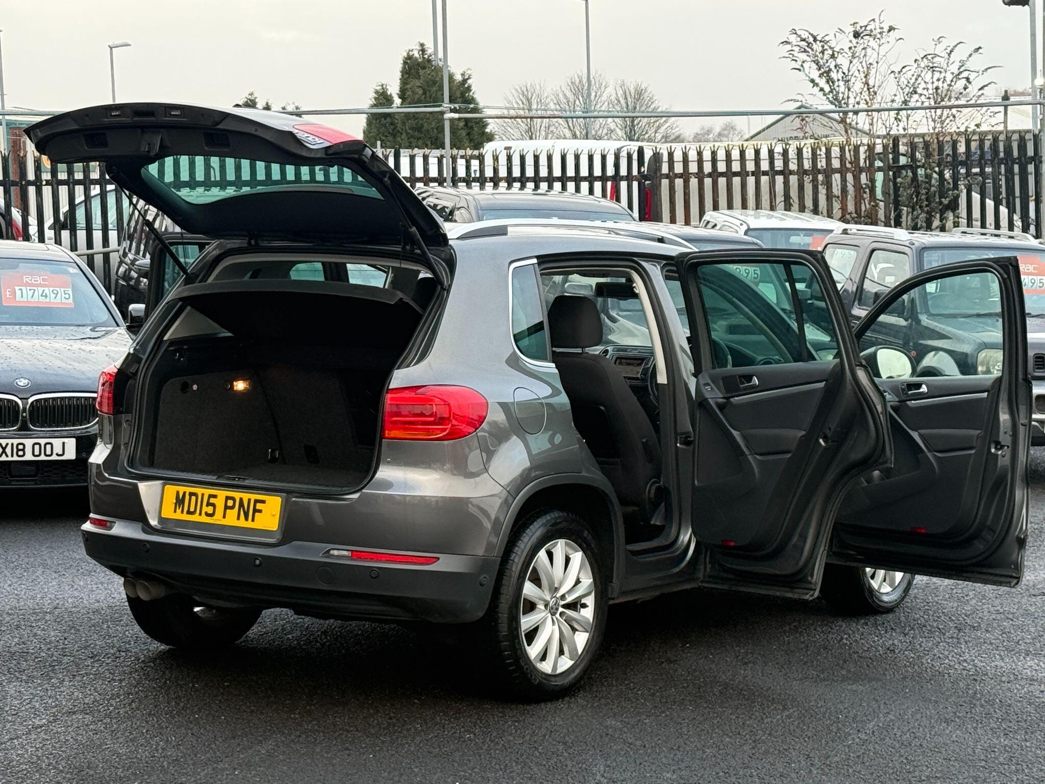 Volkswagen Tiguan - Image 2