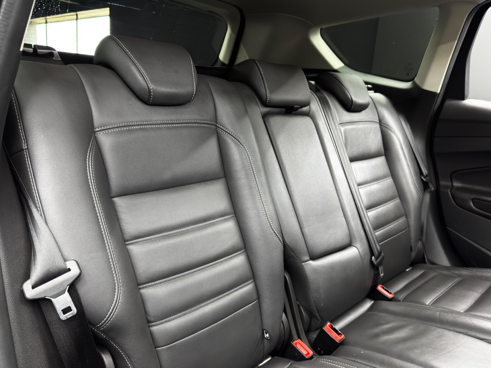 Ford Kuga - Image 15