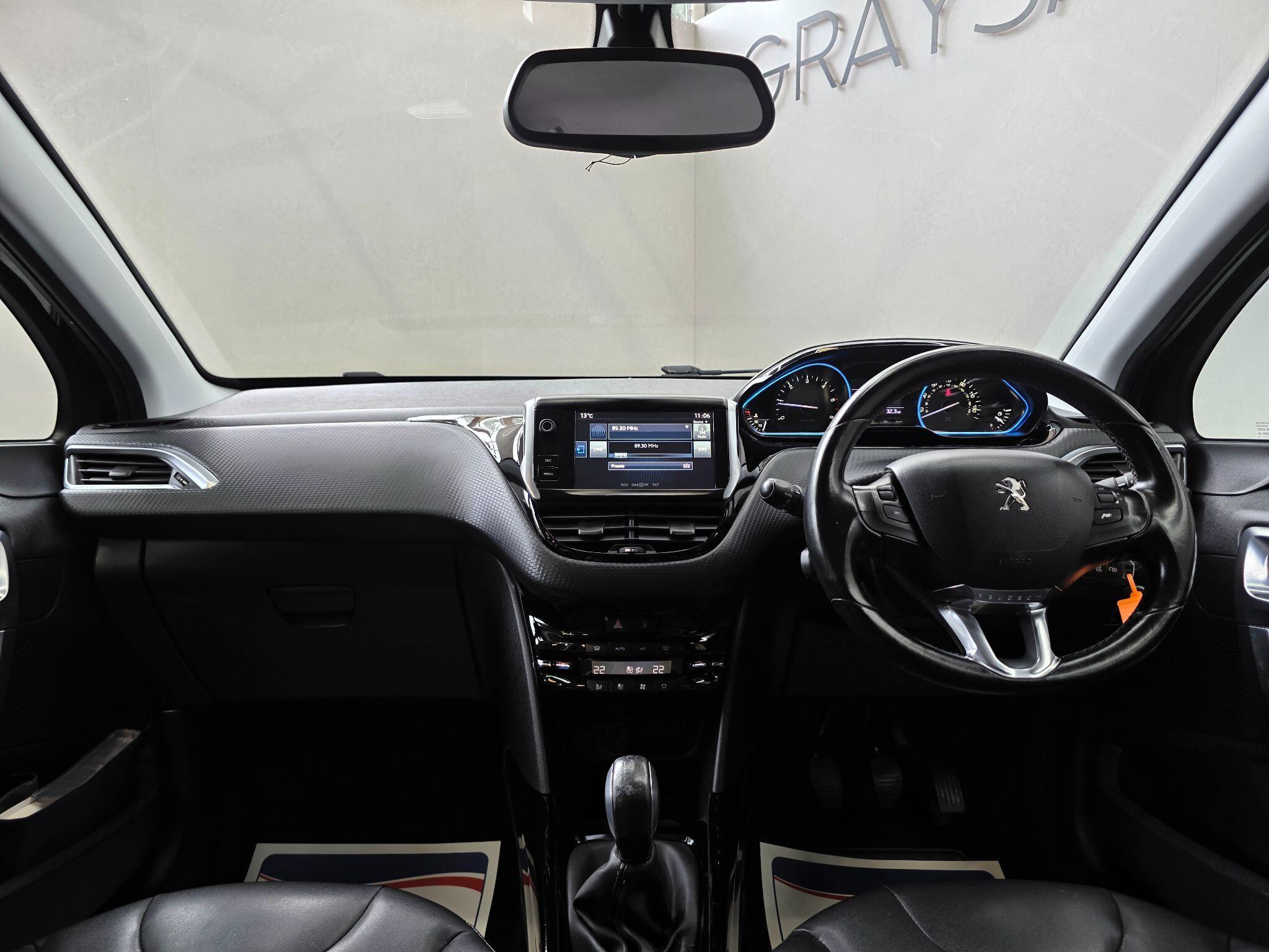 Peugeot 2008 - Image 13