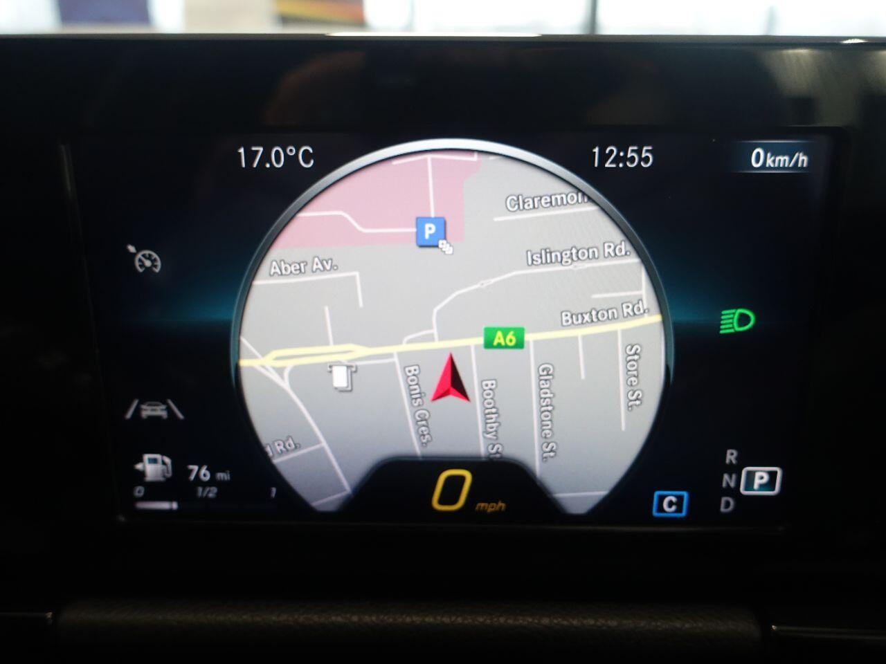 Mercedes-benz GLA - Image 25