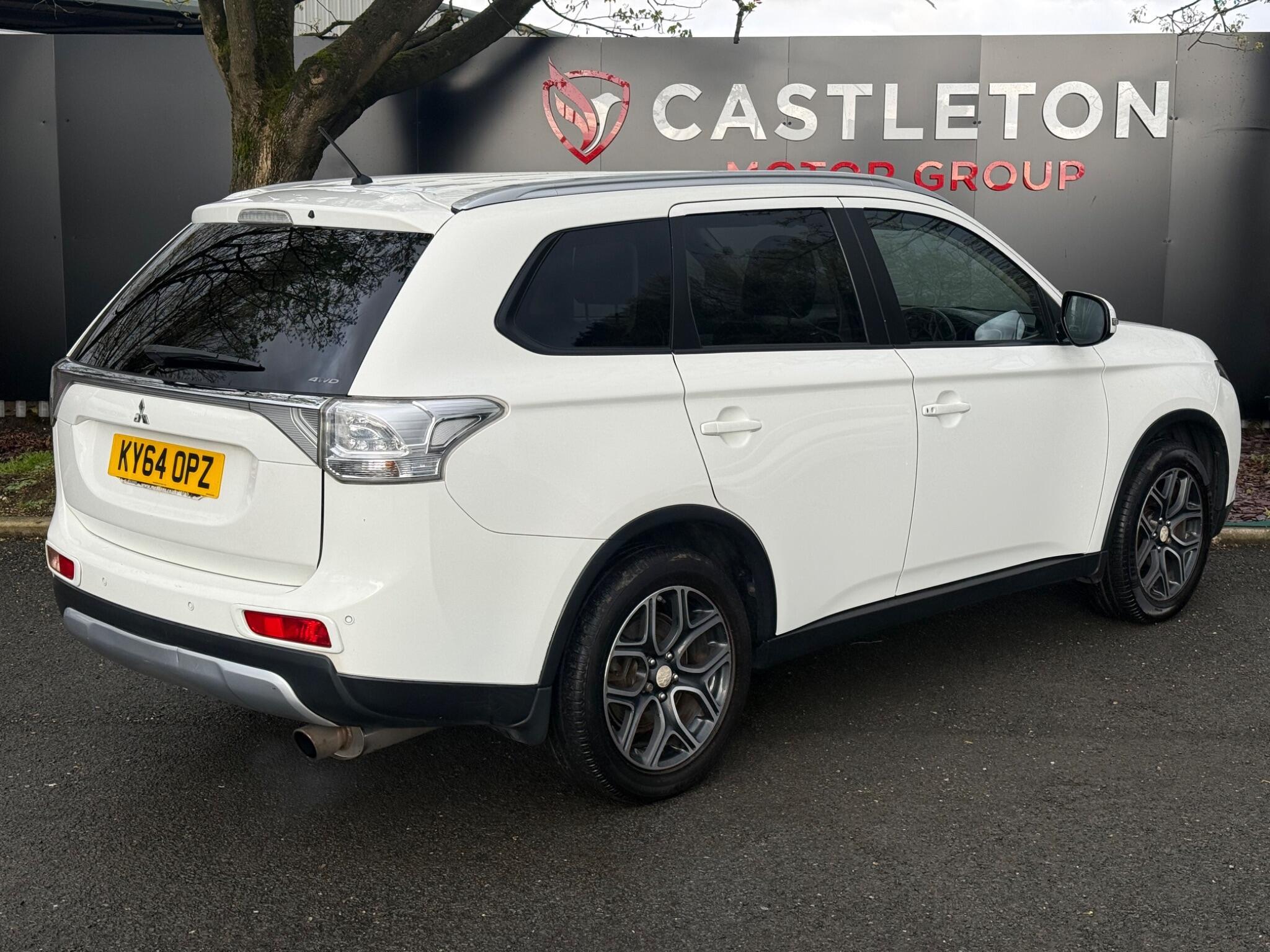 Mitsubishi Outlander - Image 13