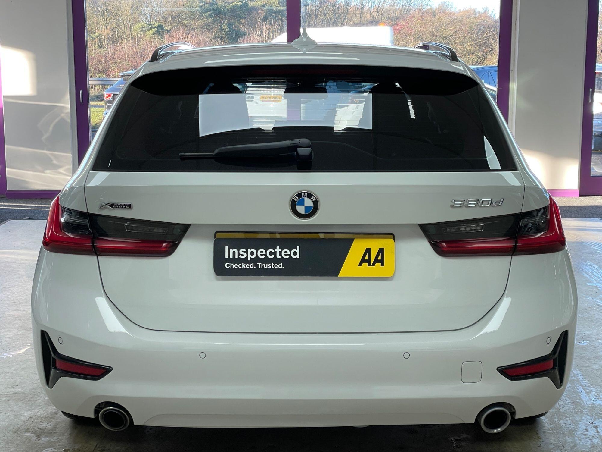 BMW 3 Series - Image 10