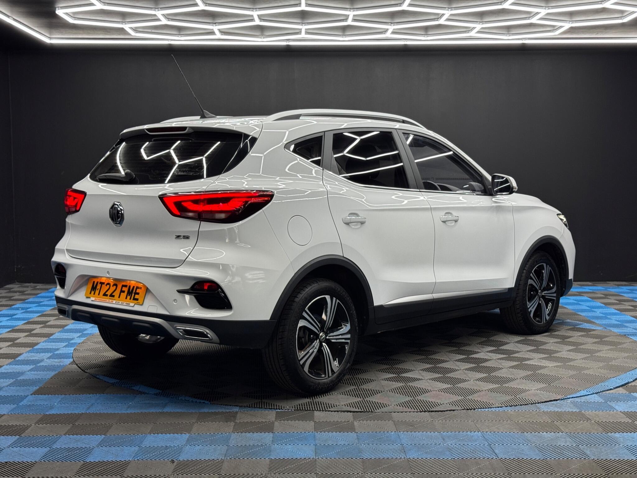 MG MG ZS - Image 5
