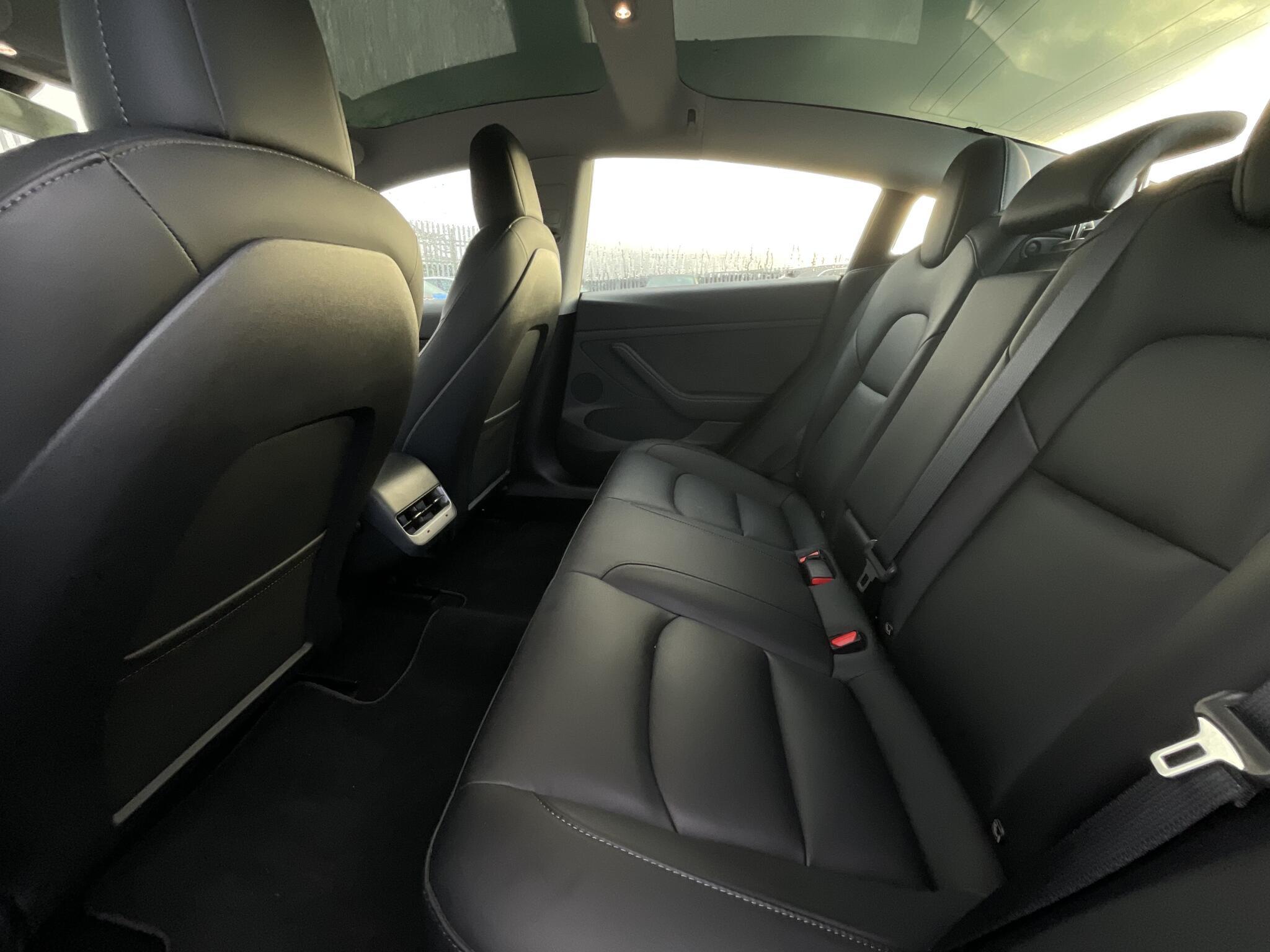 Tesla Model 3 - Image 15