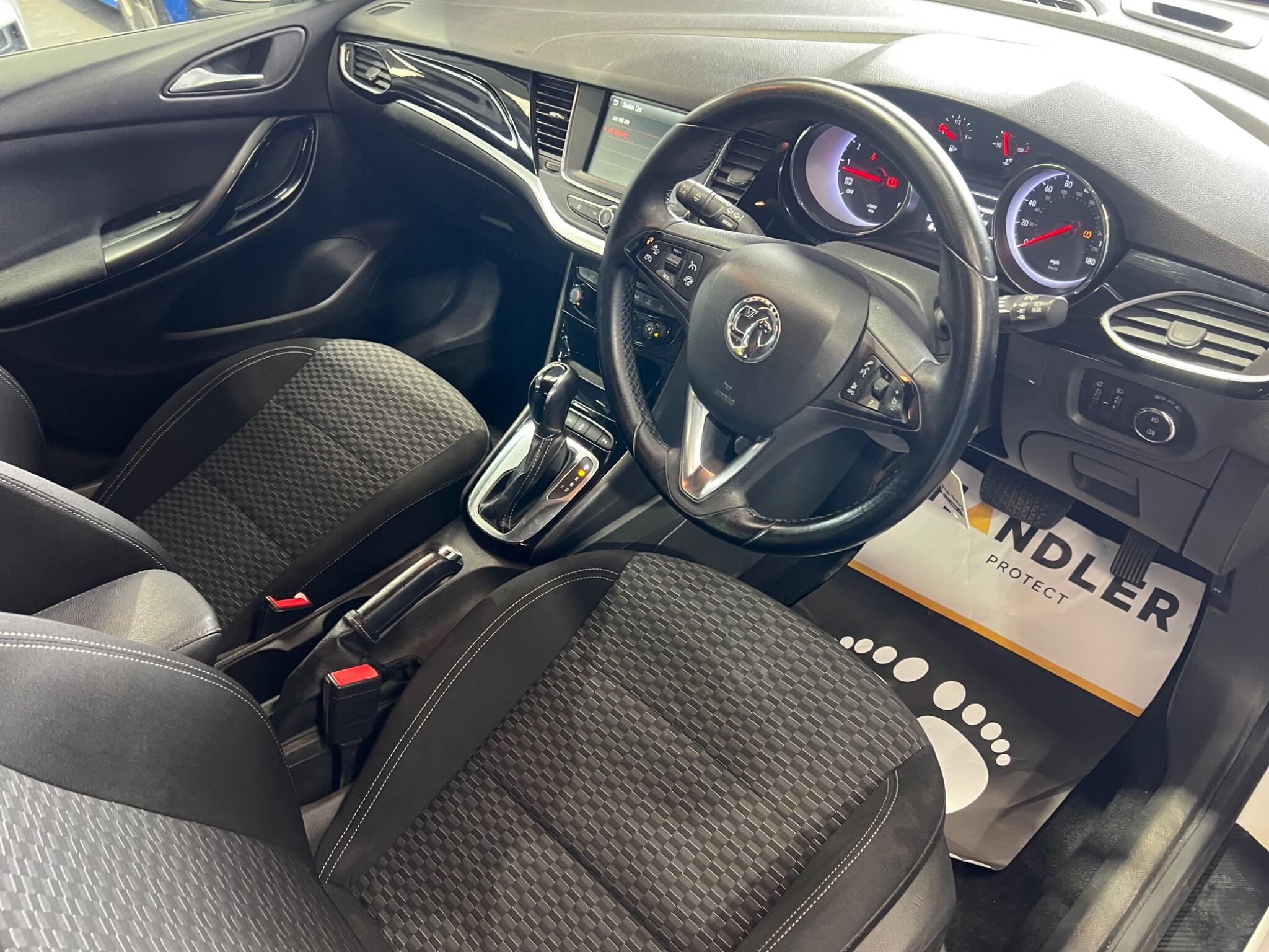 Vauxhall Astra - Image 17