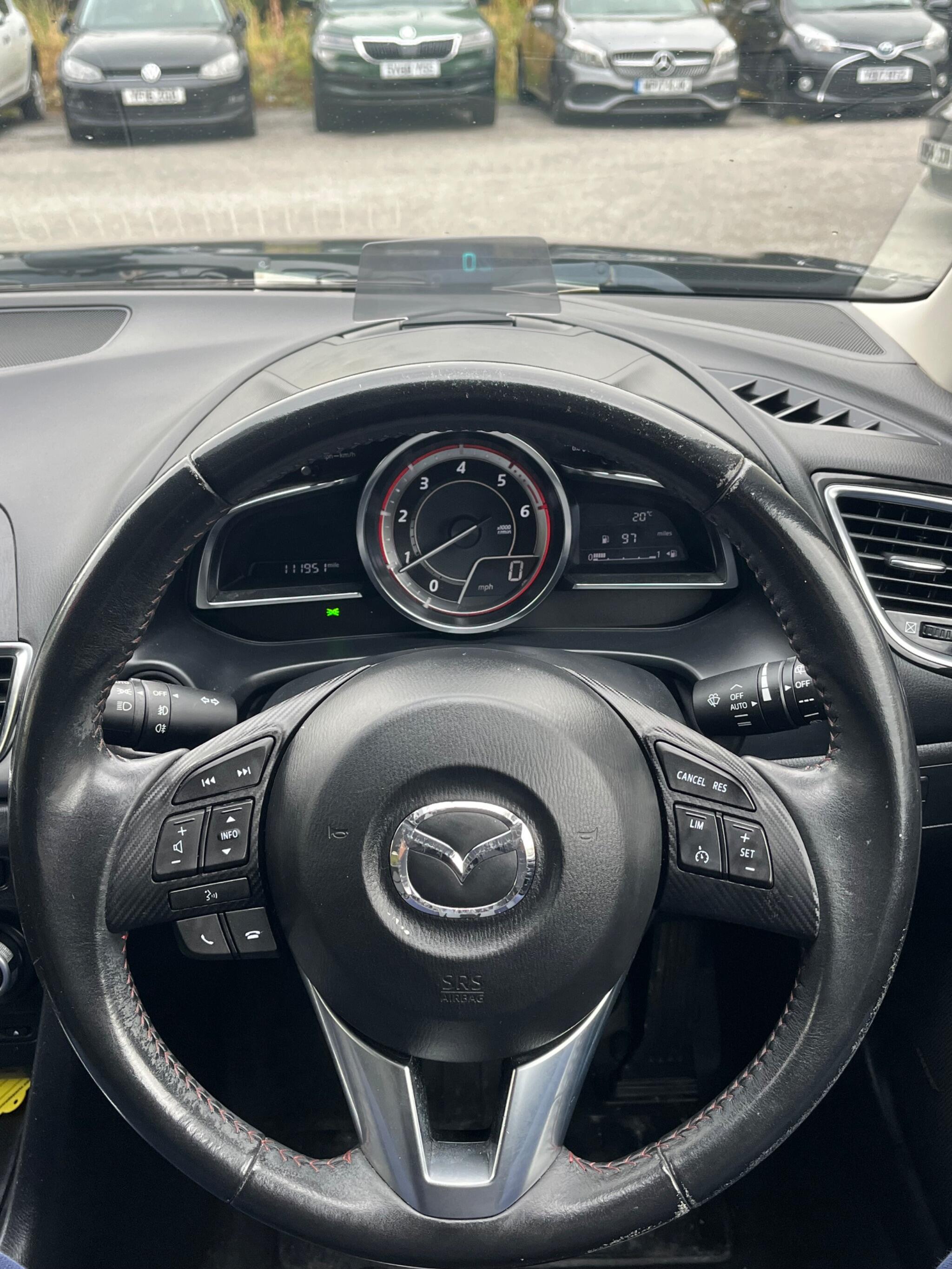 Mazda MAZDA3 - Image 14