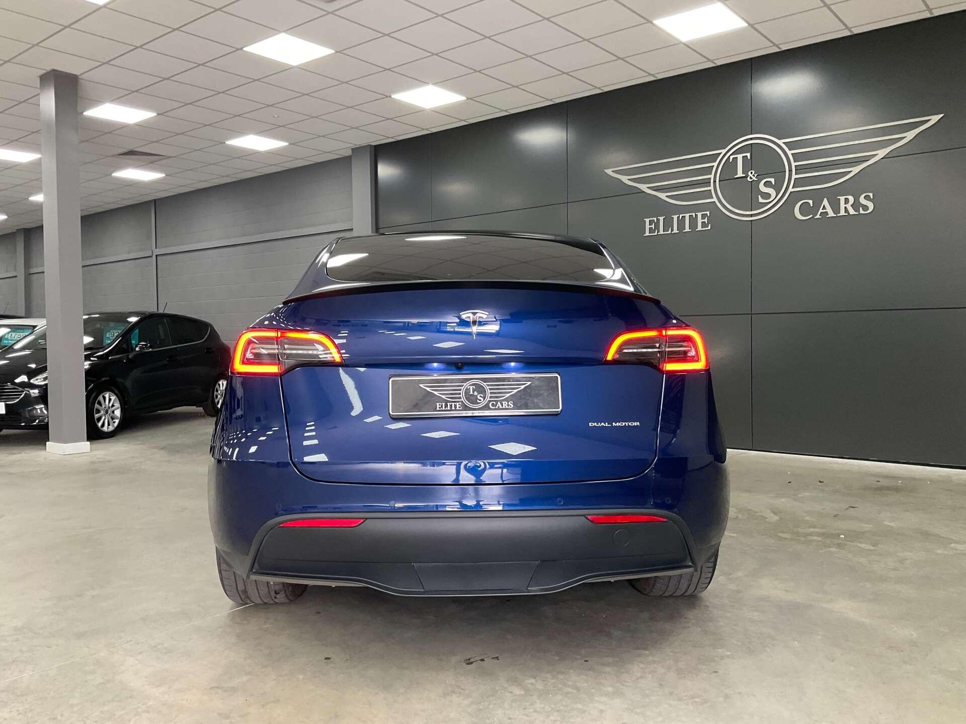 Tesla Model Y - Image 8