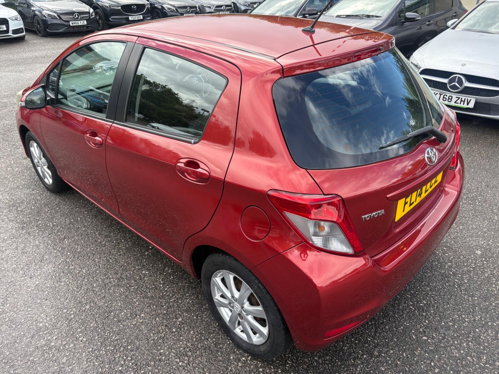 Toyota Yaris - Image 15