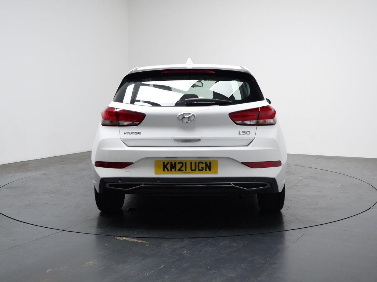 Hyundai i30 - Image 11