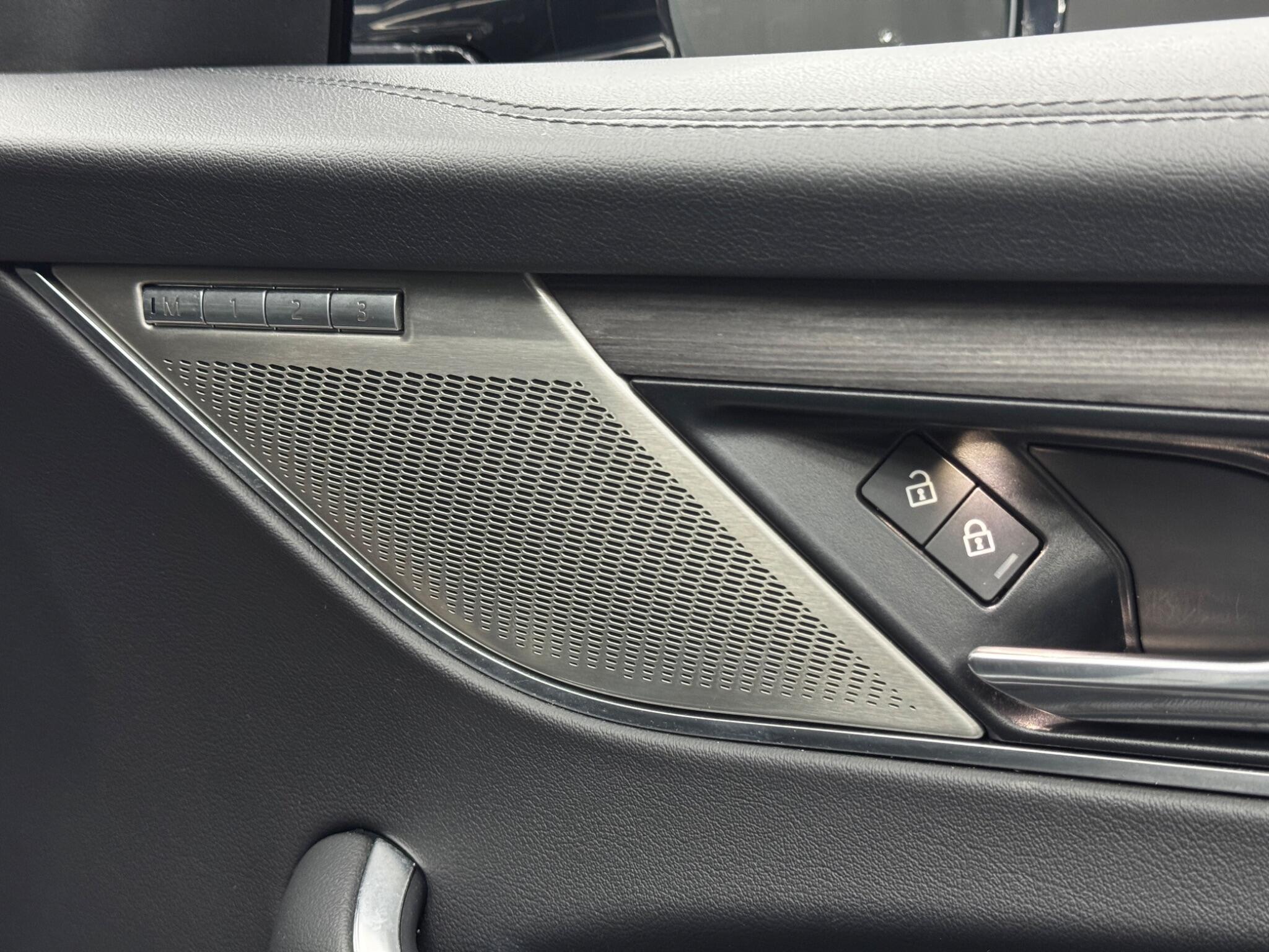 Jaguar F-Pace - Image 43