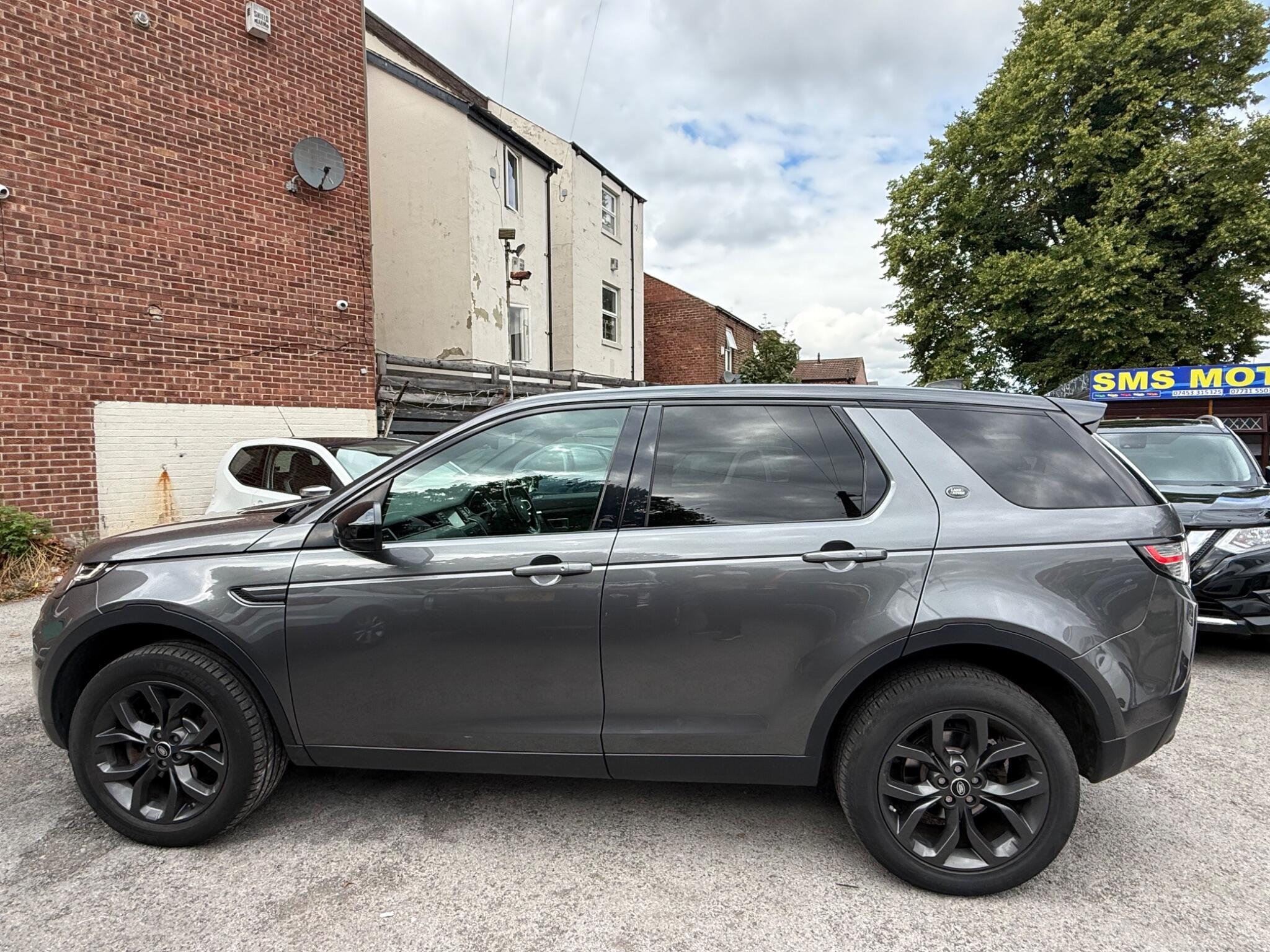 Land Rover DISCOVERY SPORT - Image 4