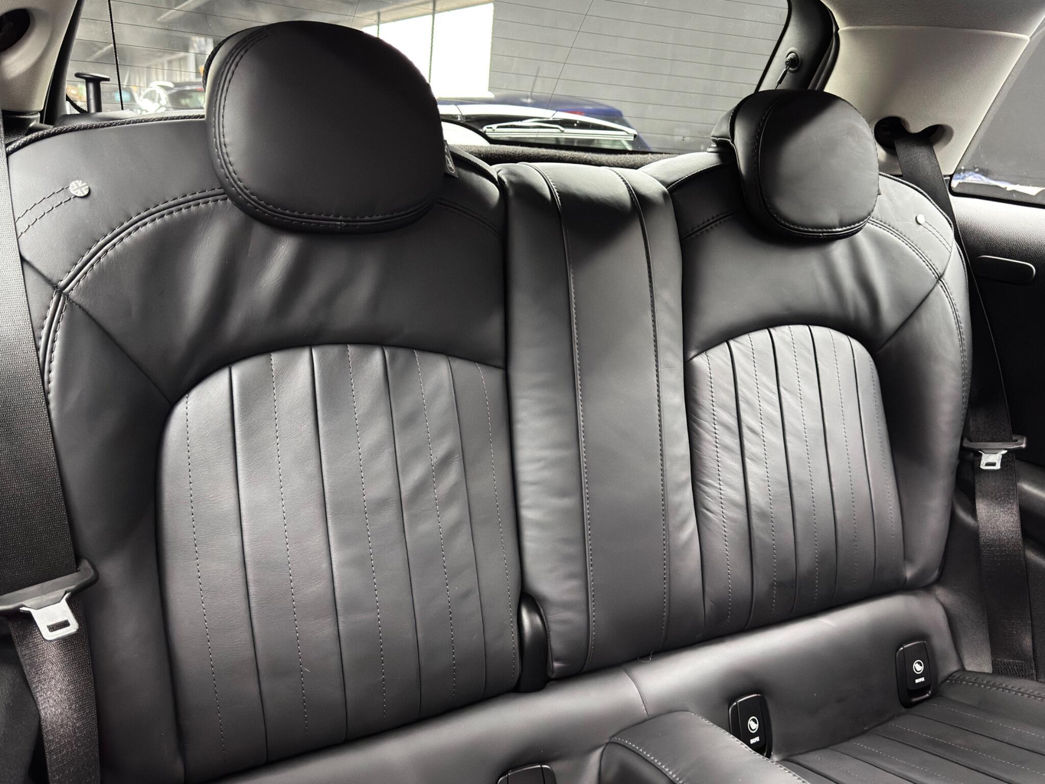 MINI Hatch - Image 15