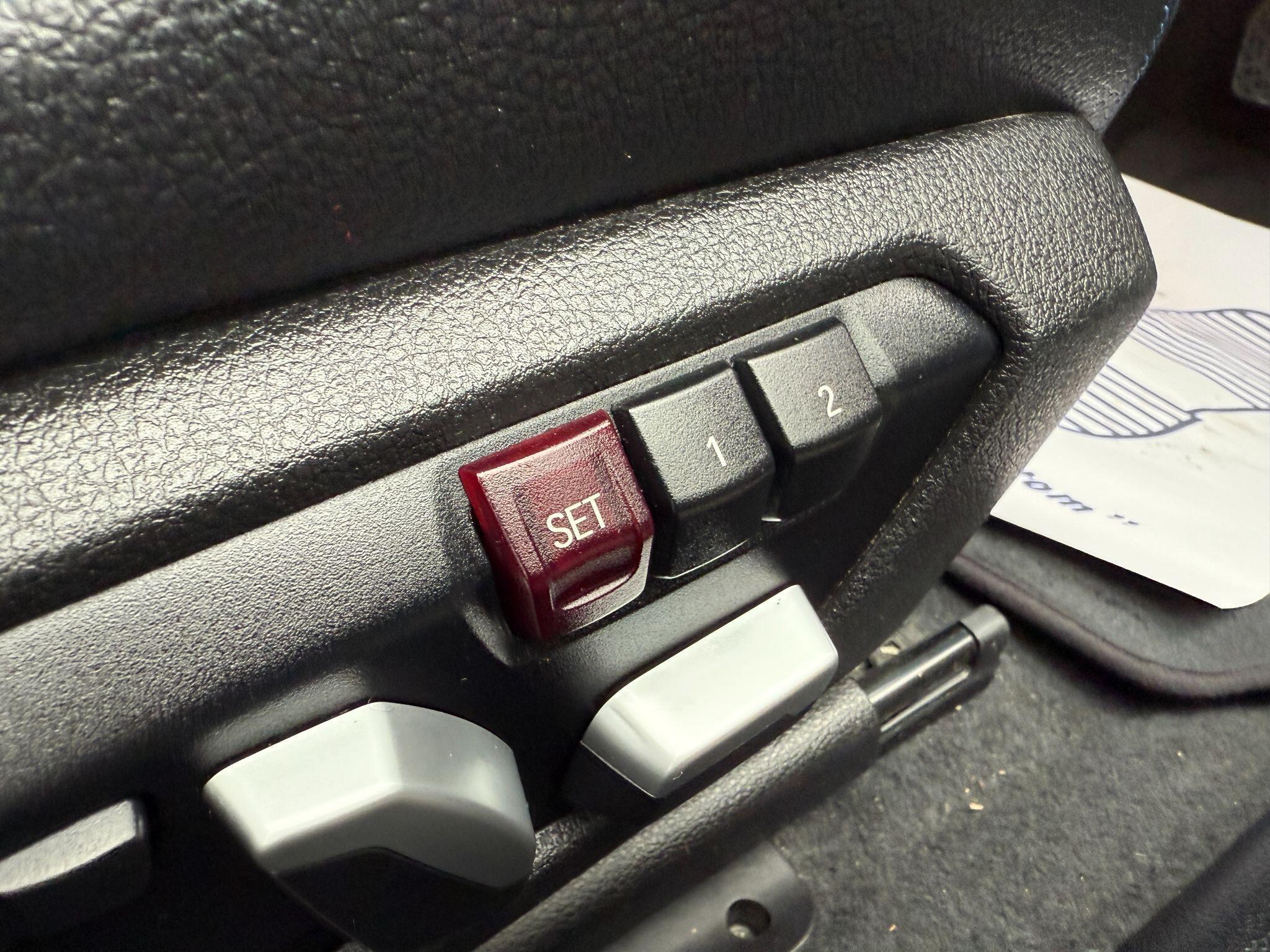 BMW 1 Series - Image 30