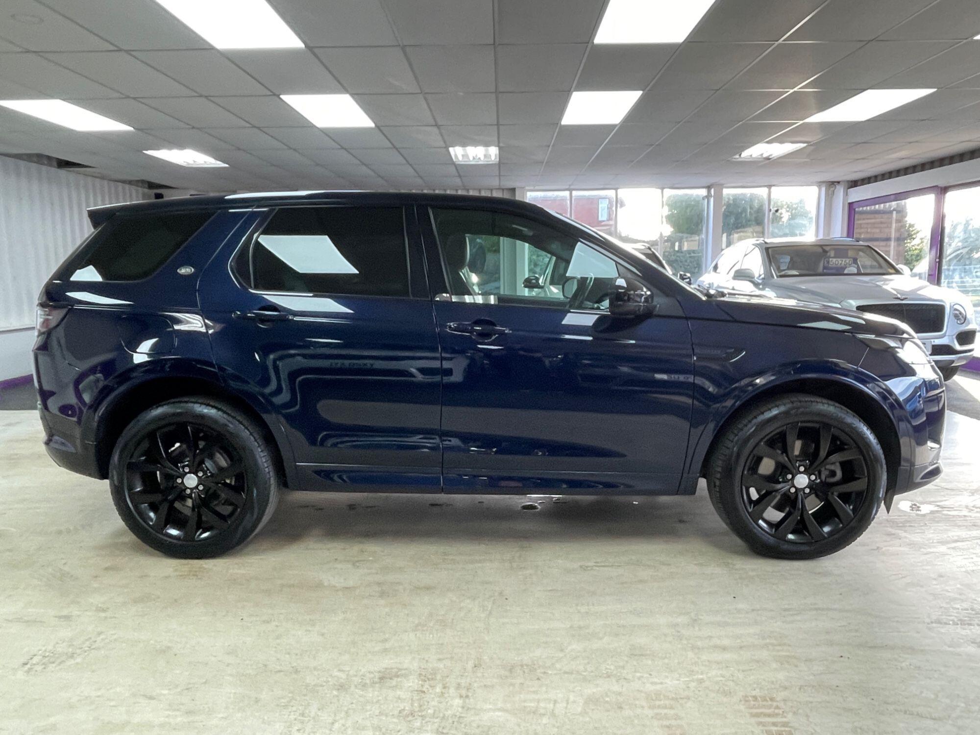 Land Rover DISCOVERY SPORT - Image 11