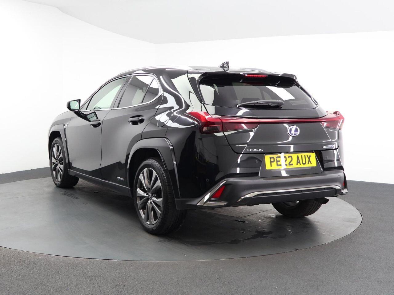Lexus UX - Image 9