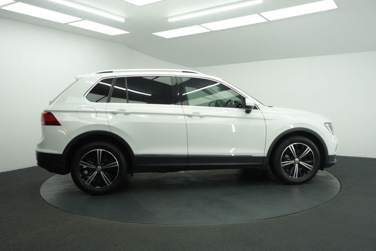Volkswagen Tiguan - Image 6