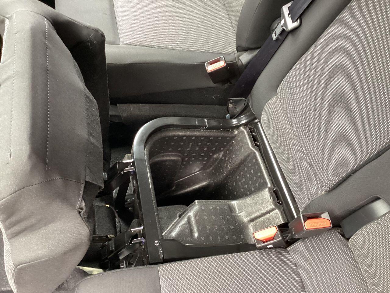 Citroen Dispatch - Image 18