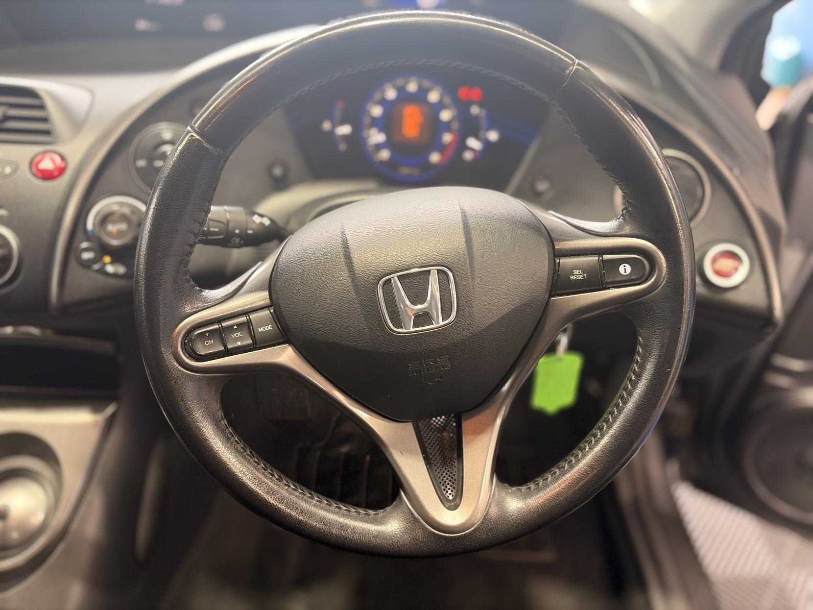 Honda Civic - Image 19