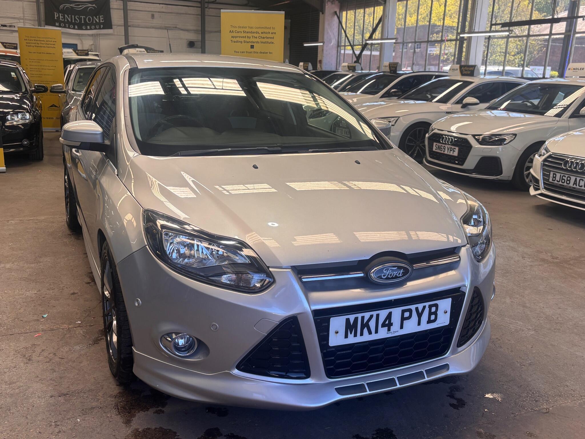 Ford Focus - Image 8