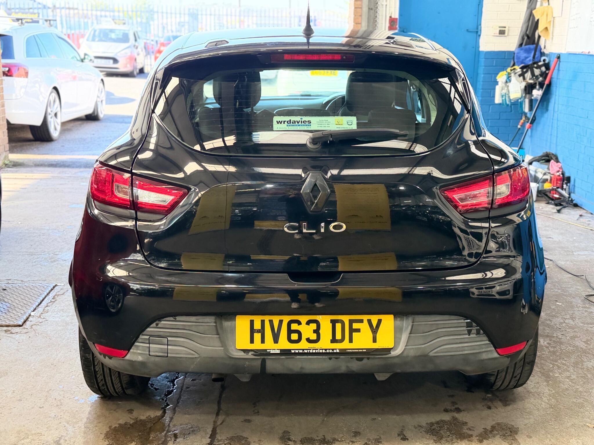 Renault Clio - Image 7