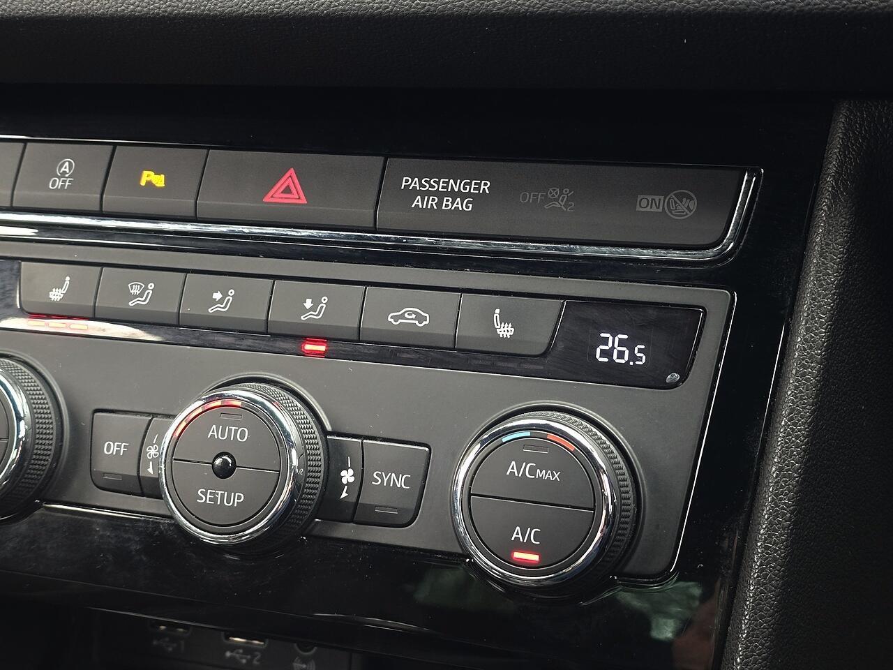 SEAT Leon - Image 11