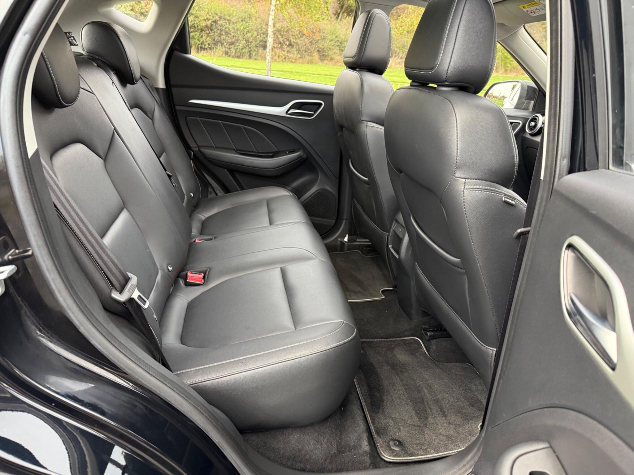 MG MG ZS - Image 20