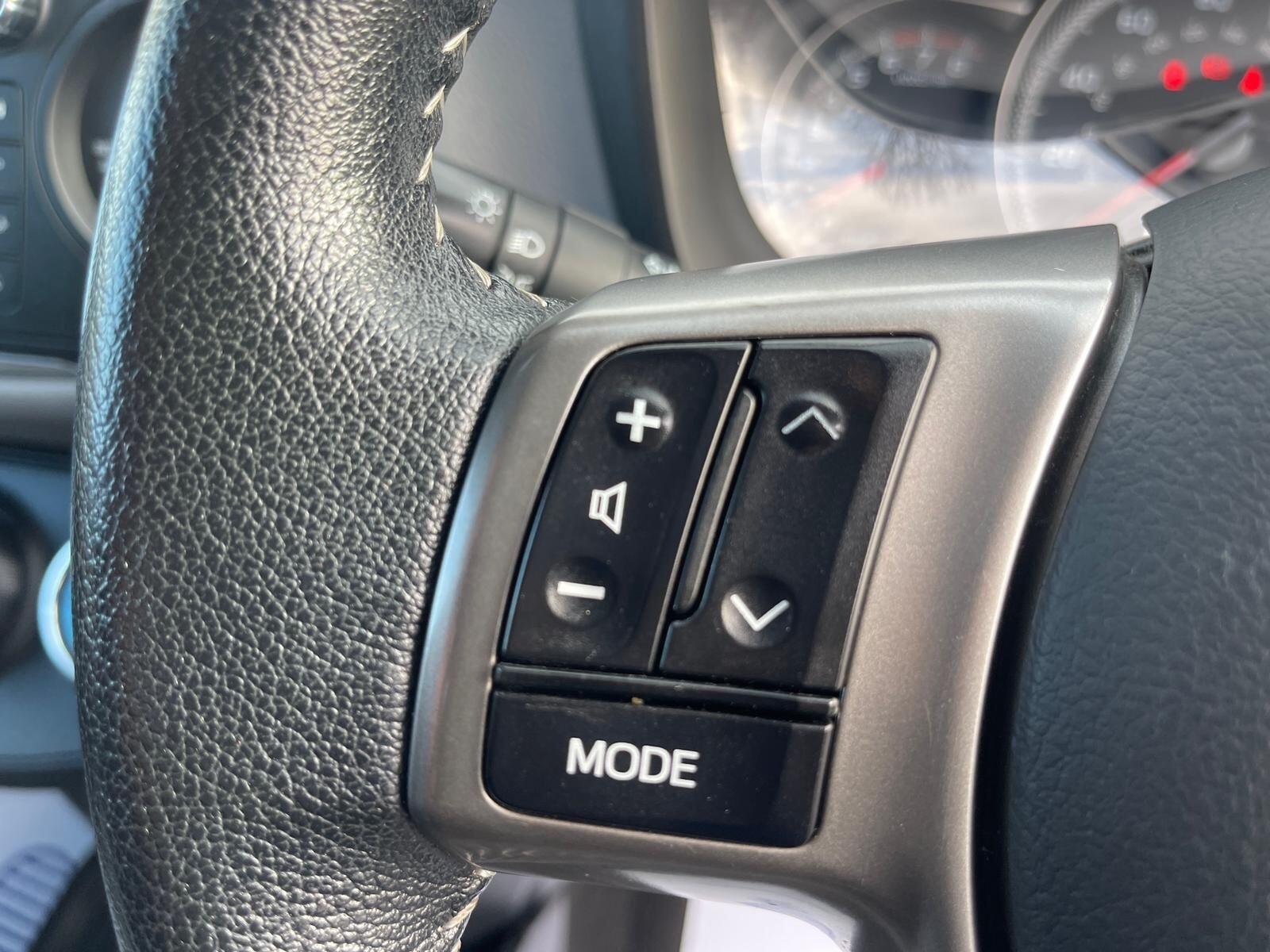 Toyota Yaris - Image 29