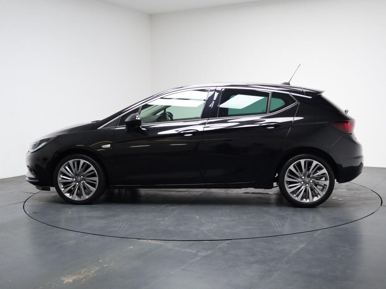 Vauxhall Astra - Image 8