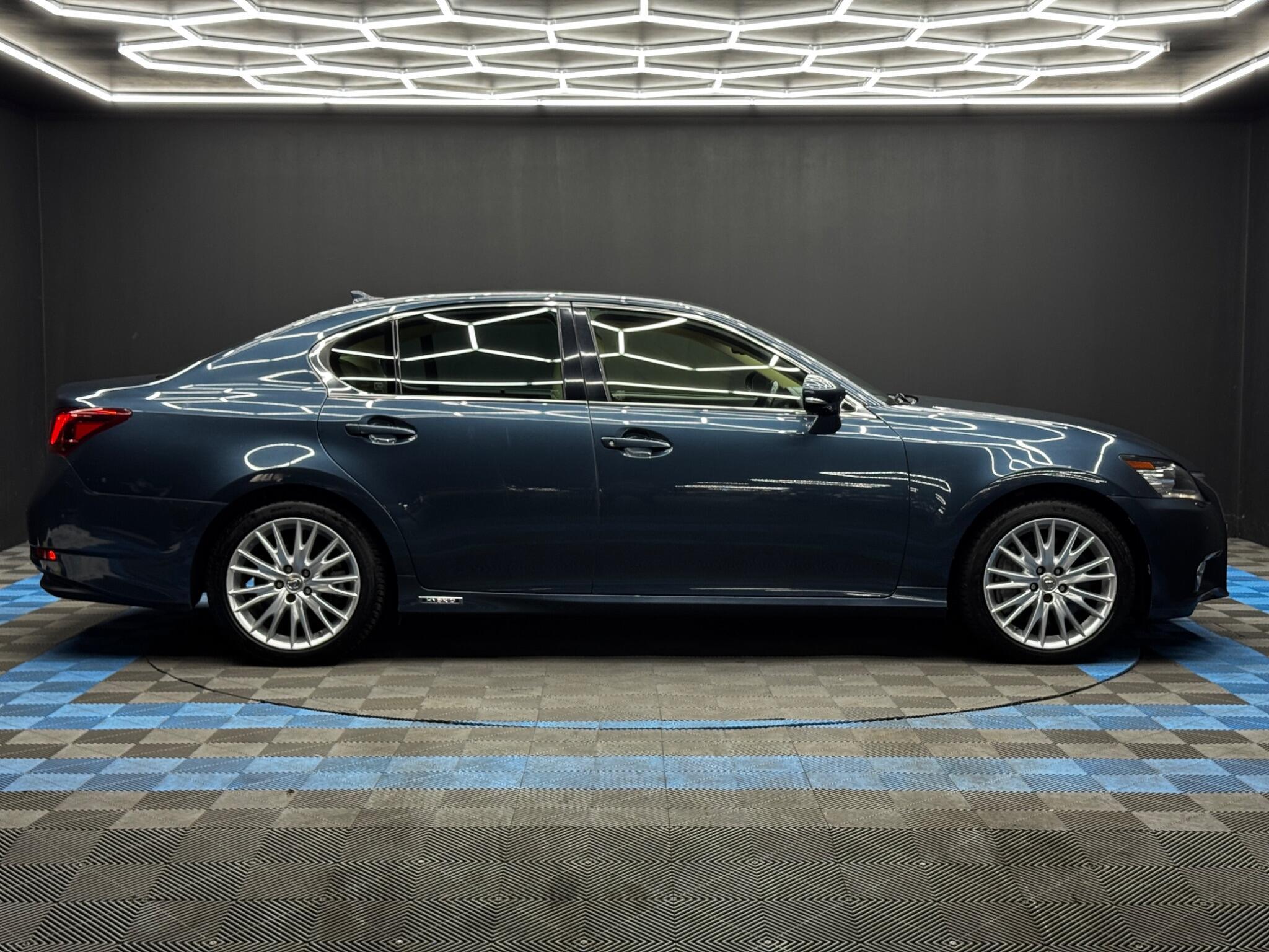 Lexus GS - Image 4