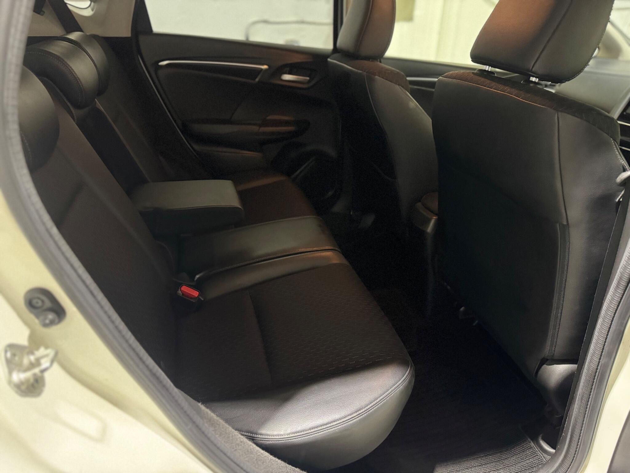 Honda FIT - Image 45