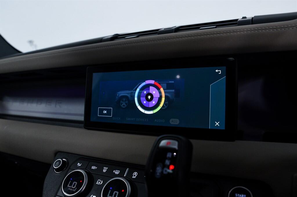 Land Rover Defender 110 - Image 27