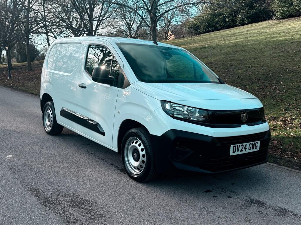 Vauxhall Combo - Image 17
