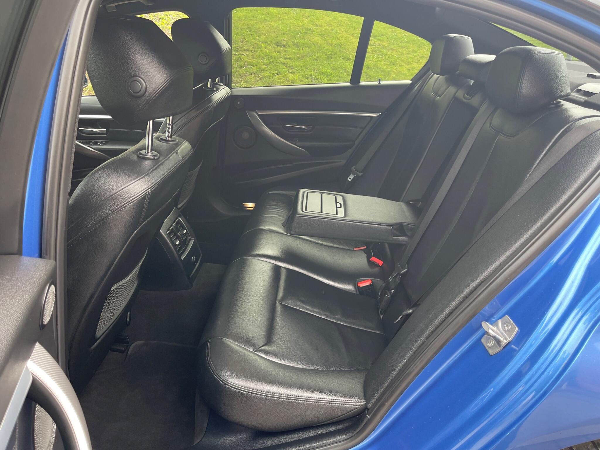 BMW 3 Series - Image 35