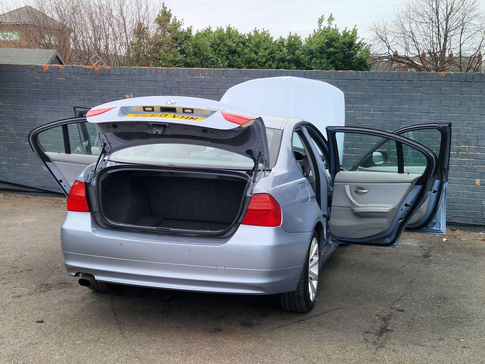 BMW 3 Series - Image 11