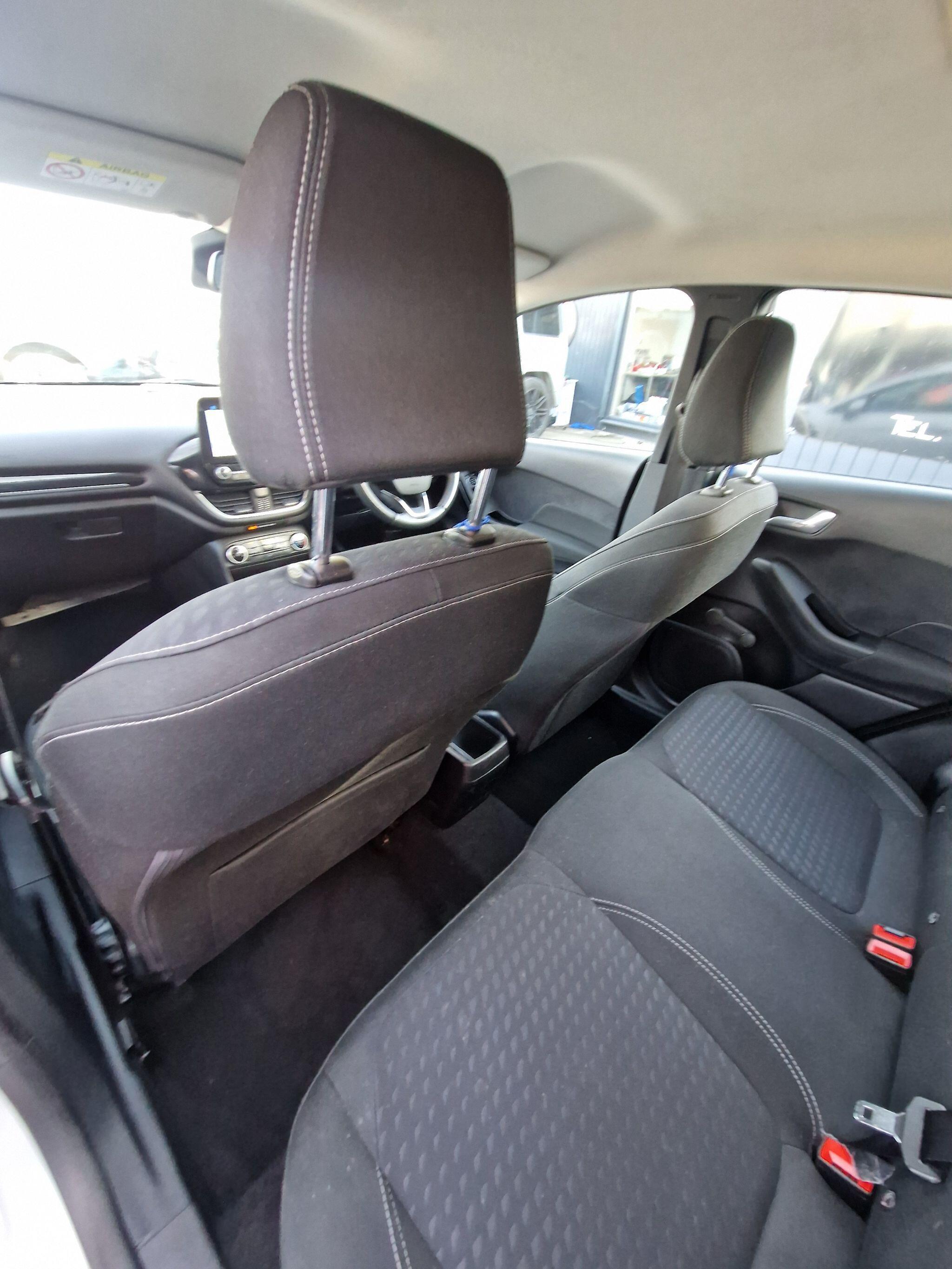 Ford Fiesta - Image 40