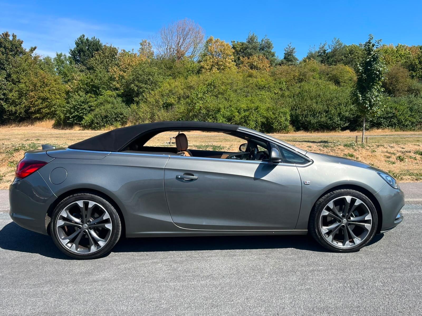 Vauxhall Cascada - Image 8
