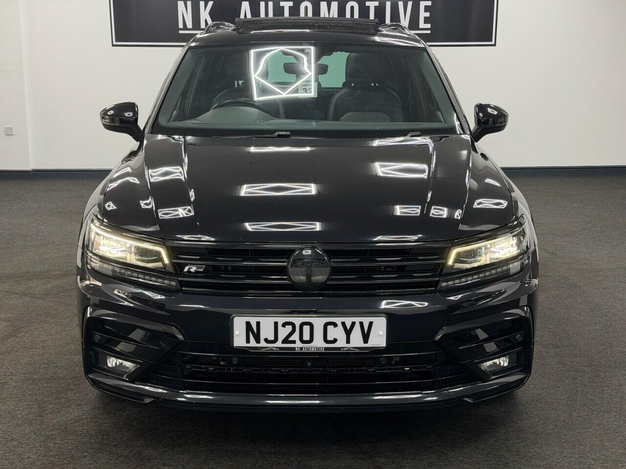 Volkswagen Tiguan - Image 11